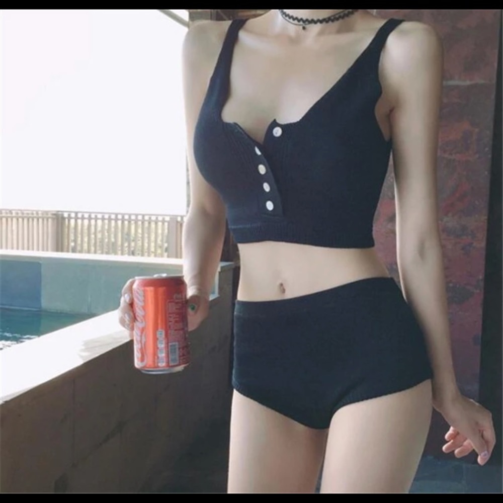 Bikini bathing suit in black
